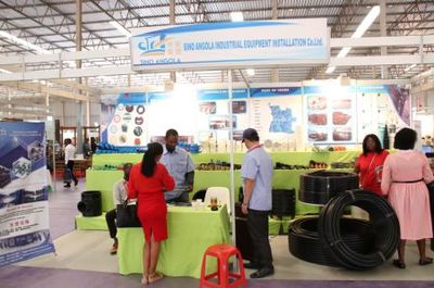 安哥拉工業(yè)博覽會上的特殊“講解員” 會展服務(wù)的新亮點(diǎn)